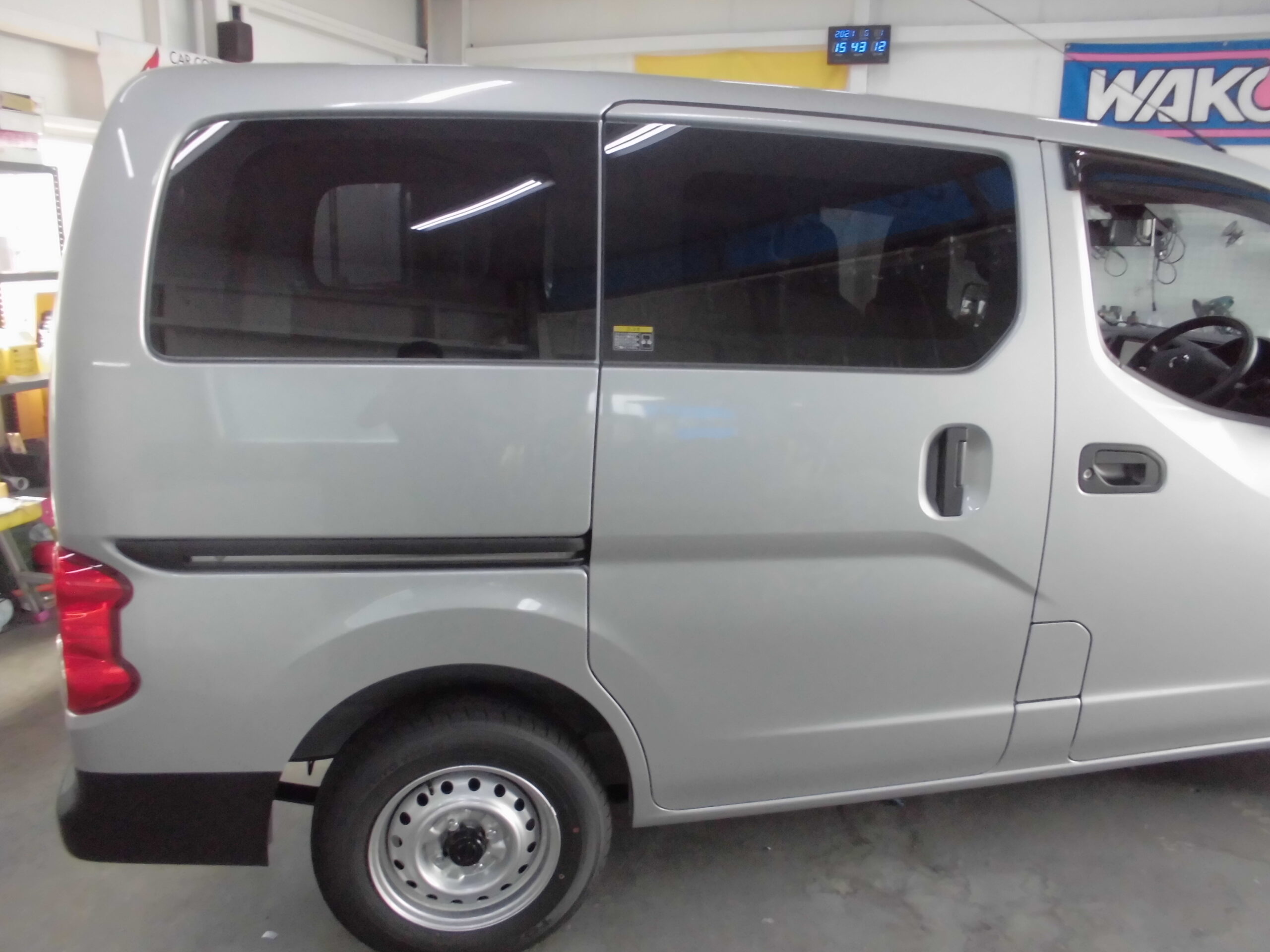 NV２００